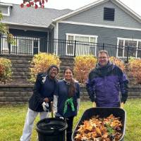 Dr. Buckwalter with student volunteers